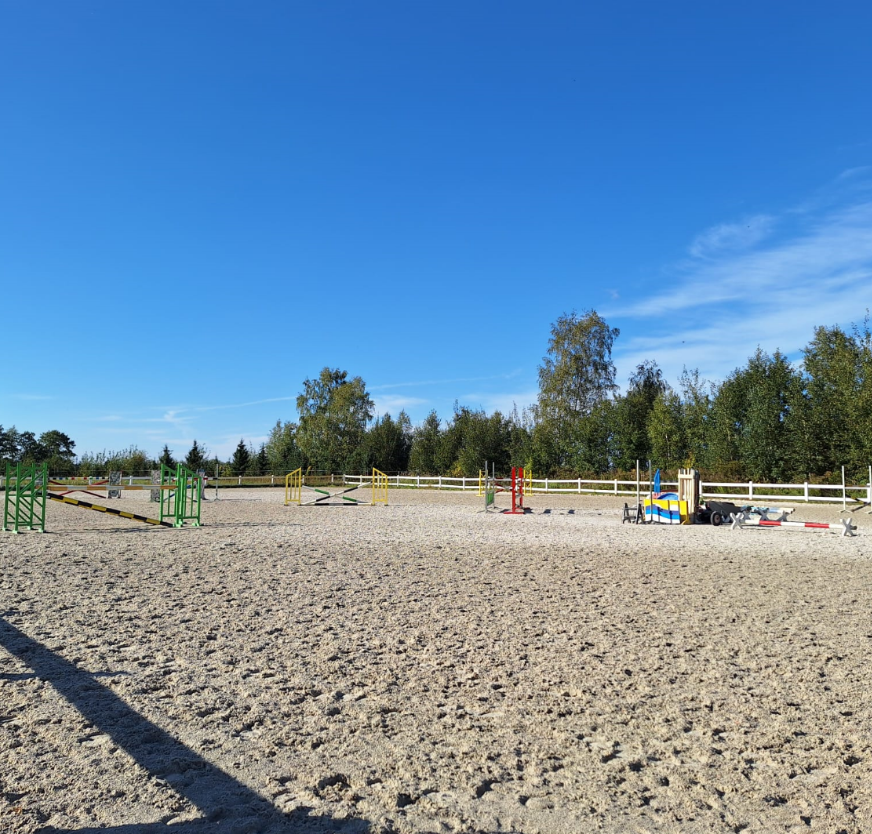 Zdjęcie stajni Stadniny Gozdów